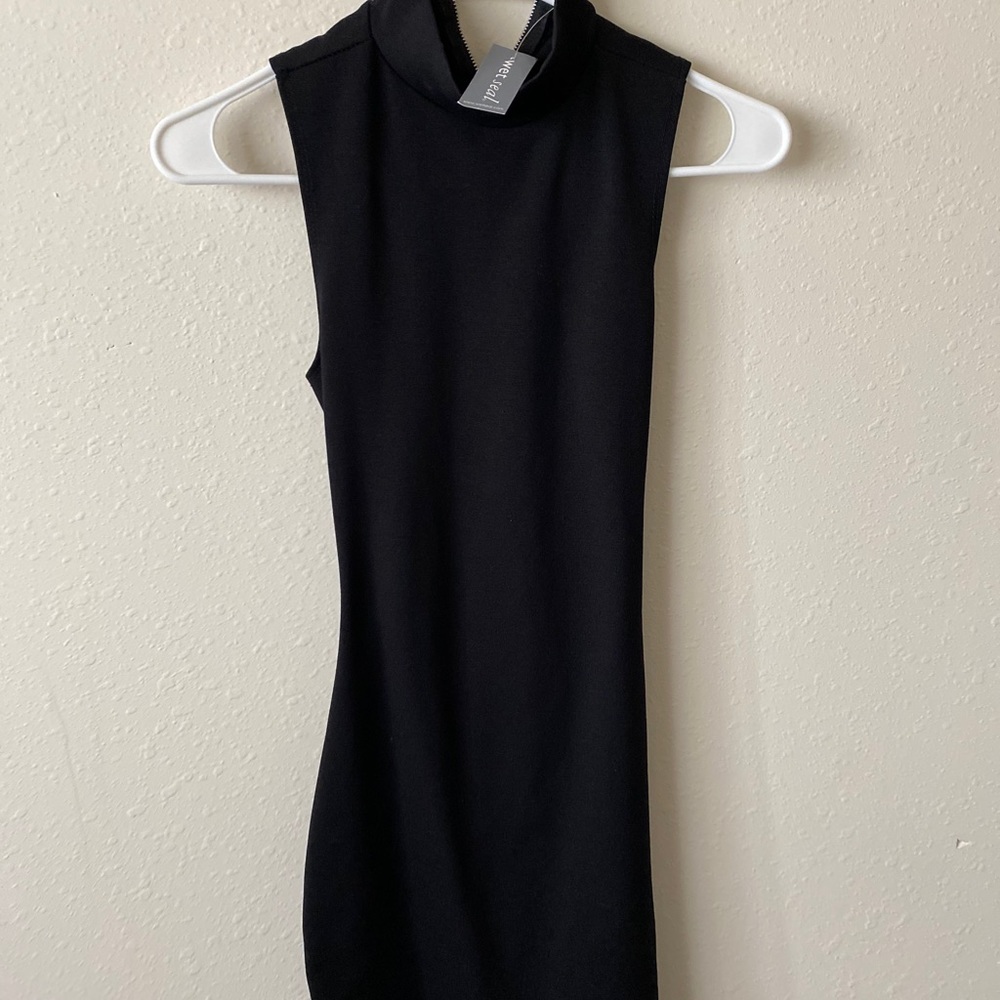 Bodycon cut out back dress